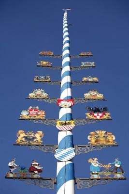 Maibaum in Bad Aibling à Erich Teister