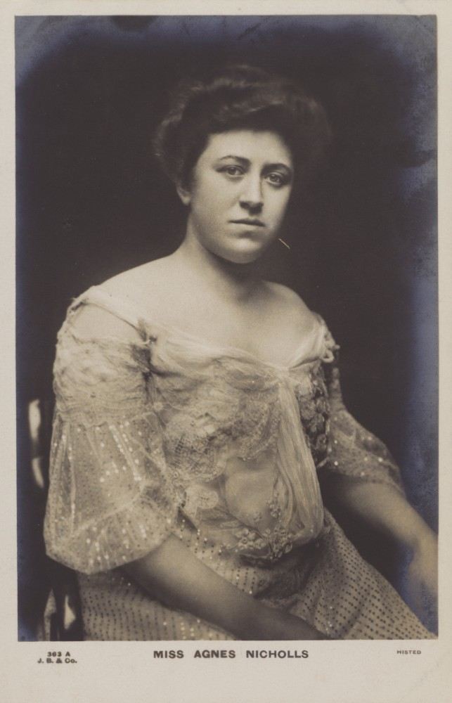 Agnes Nicholls, English soprano à Ernest Walter Histed