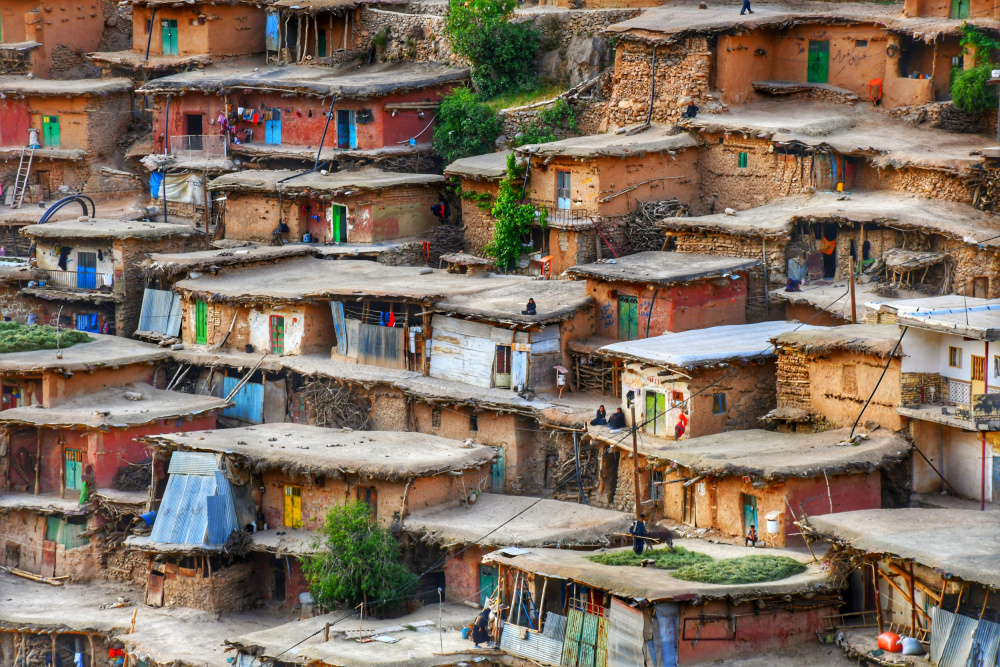 Village à Fatemeh Amanatpour(NaziAmpi)