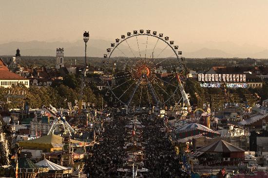 176. Oktoberfest - Ende à Felix Hörhager