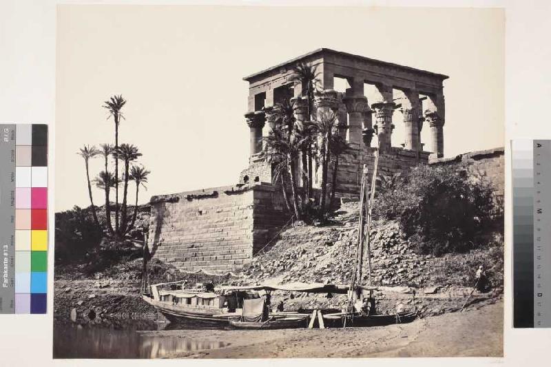 Der Kiosk des Trajan auf der Nilinsel Philae à Francis Frith