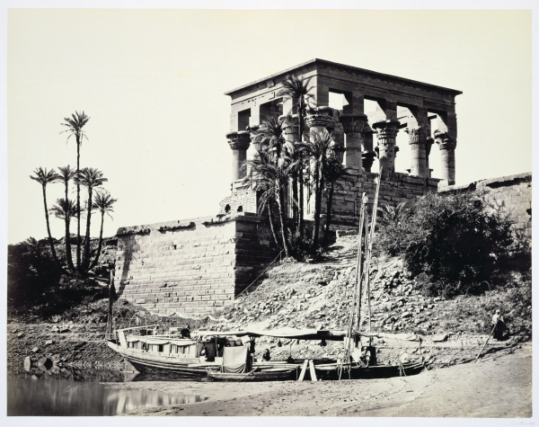 Kiosk of Trajan, Philae, Egypt, 1858 (b/w photo)  à Francis Frith