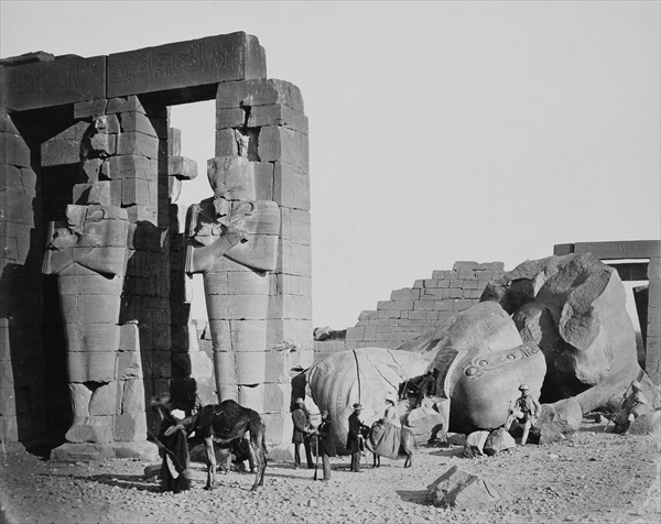 The Ramesseum, Thebes, Egypt, 1858 (b/w photo)  à Francis Frith