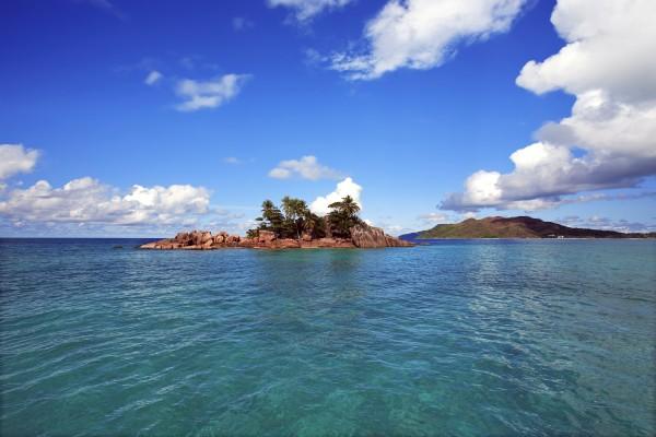 SAINT PIERRE ISLAND à Franck Camhi