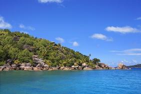 granite rocks of praslin