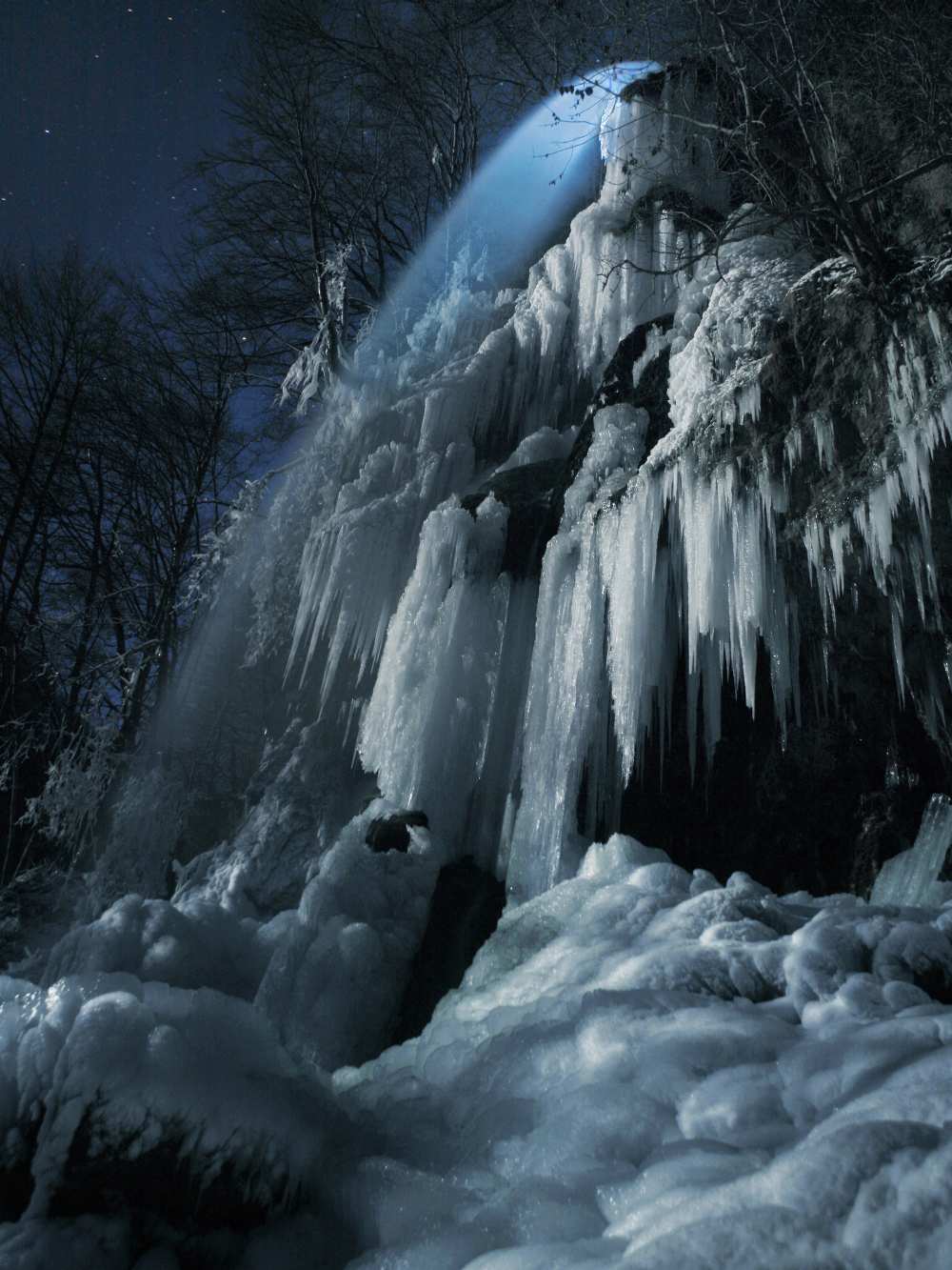 Eisfall im Mondlicht à Franz Schumacher