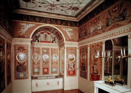 Interior of Napoleon's bathroom à École française