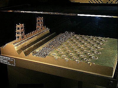 Model of Caesar''s defences at Alesia (mixed media) à École française