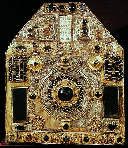 Phylactery or pentagonal reliquary, 10th-11th century (wood, copper, gilded silver & semi-precious s à École française