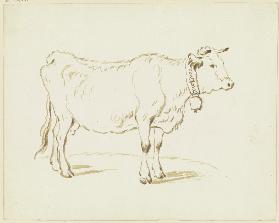 Stehende Kuh nach rechts, eine große Glocke um den Hals gebunden
