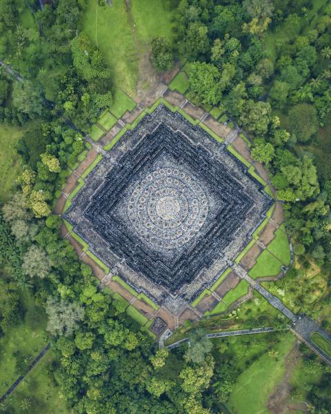 Bird Eye View of Borobudur Temple à Gatot Herliyanto