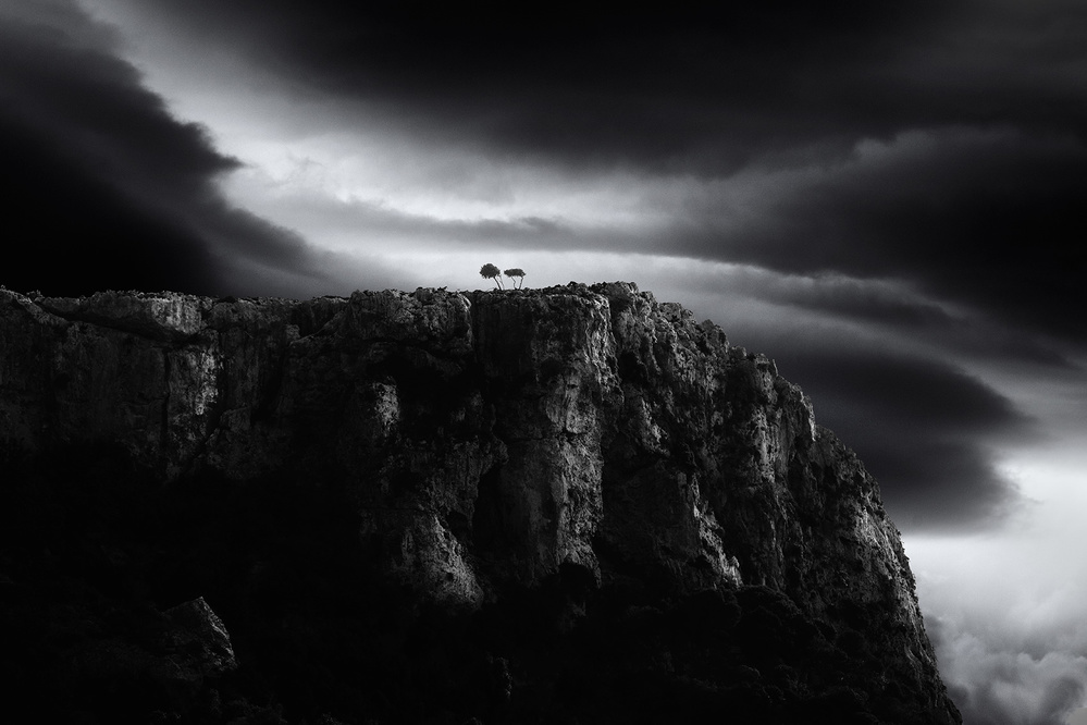 The Angry Mountain à George Digalakis