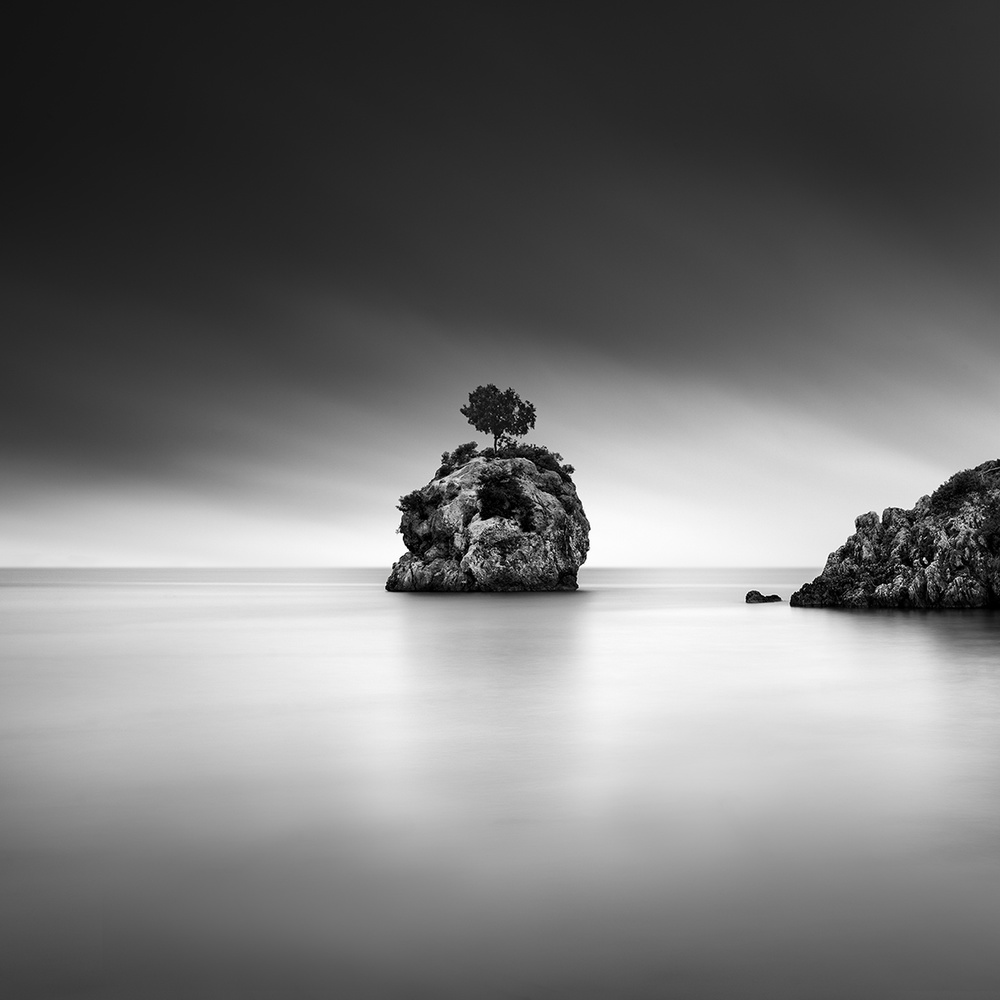 A Piece of Rock 32 à George Digalakis