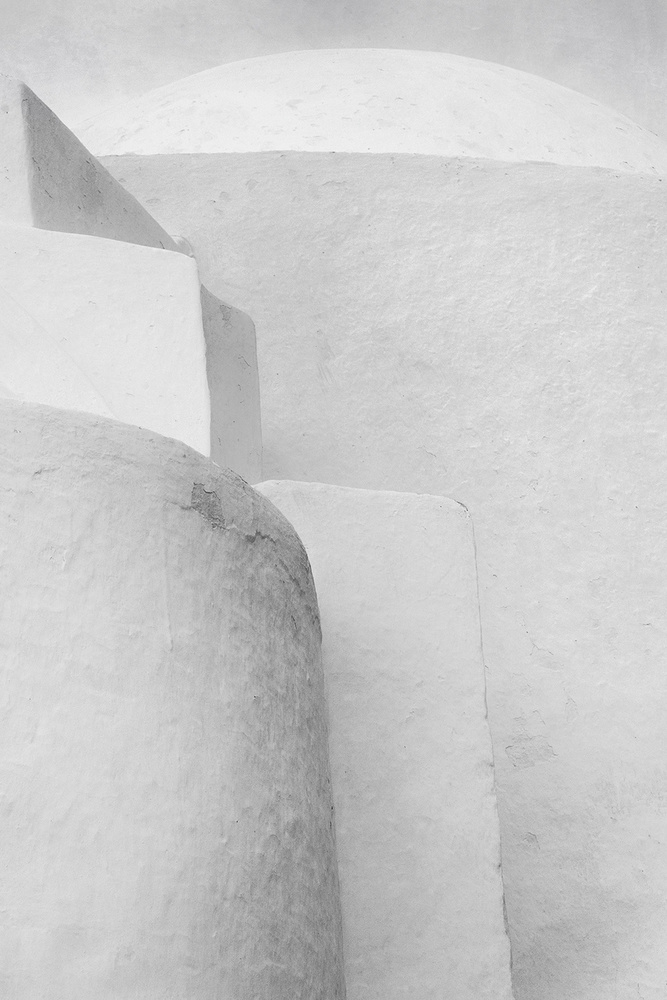 Shades of White à George Digalakis
