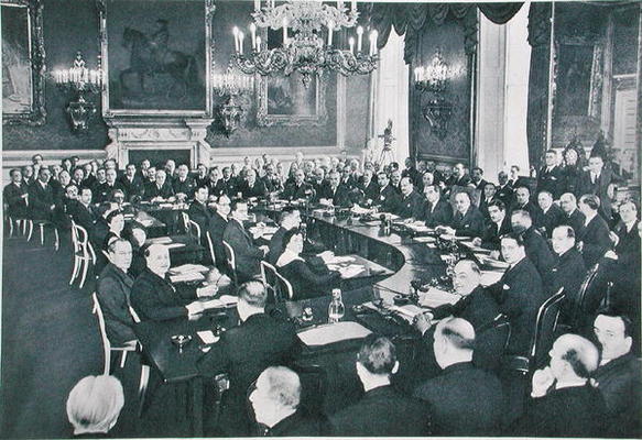 The St. James's Palace Conference, London, 19th March 1936, from 'Deutsche Gedenkhalle: Das Neue Deu à Photographe allemand, (20ème siècle)