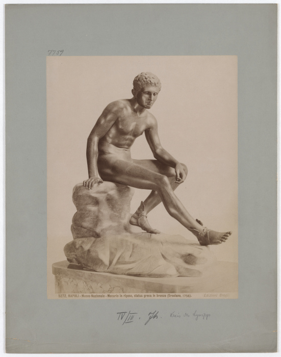 Naples: National Museum, Mercury at rest, Greek bronze statue, No. 5272 à Giacomo Brogi