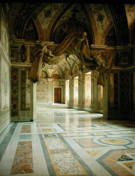 Interior with view of sculpted angels (photo) à Gianlorenzo Bernini