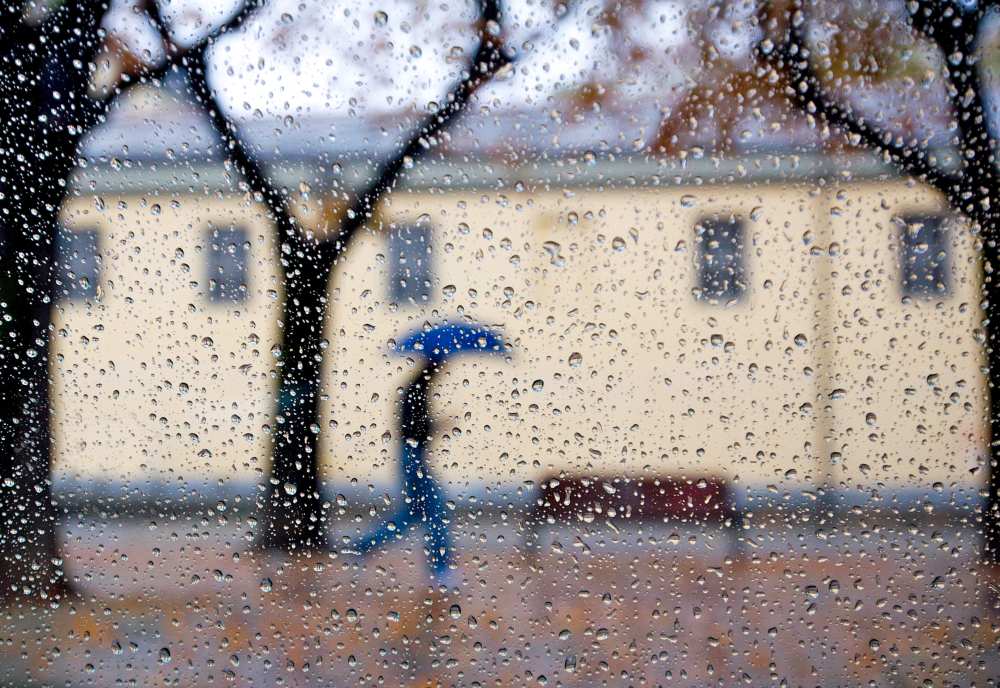 ....a rainy day à Giorgio Toniolo