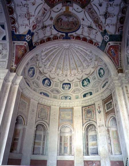 View of the loggia, detail of stucco and fresco vault designed for Cardinal Giuliano de'Medici (1478 à Giovanni da Udine