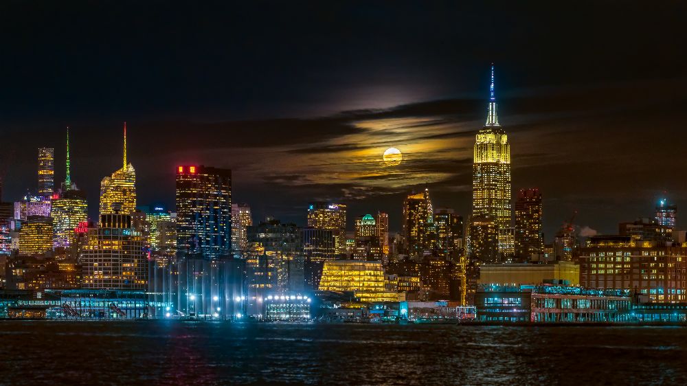 Super Blue Moon 2018, New York City à Hua Zhu