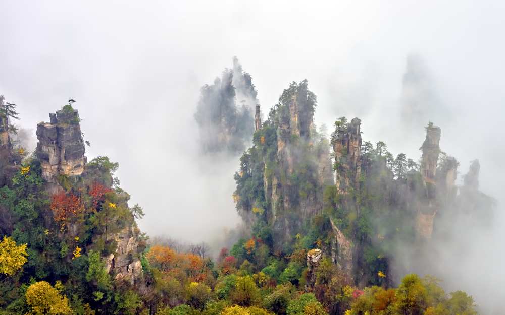 Zhang Jia Jie Fall Color à Hua Zhu