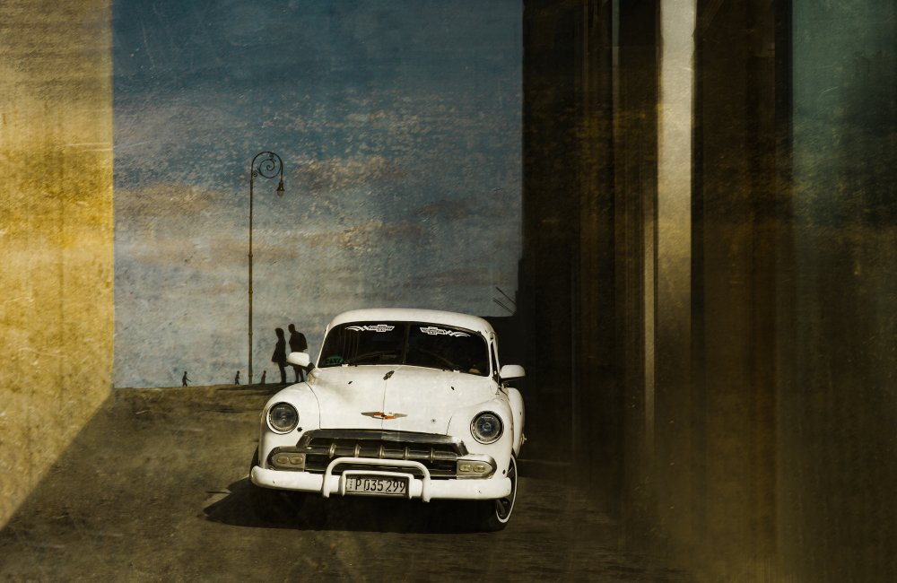 A white car in Havanna à Inge Schuster