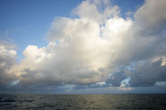 Wolkenhimmel über der Nordsee à Ingo Wagner