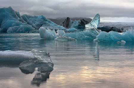 Ice grave