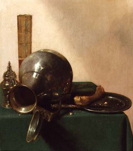 A still life of an overturned jug, a glass of wine, a bone on a plate, all on a green tablecloth à Jan Jansz. den Uyl
