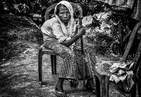 Elderly Rohingya refugee woman.