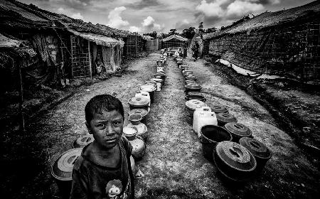 The problem of drinking water in a rohingya refugee camp- Bangladesh