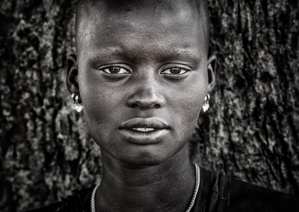Mundari tribe woman - South Sudan à Joxe Inazio Kuesta Garmendia