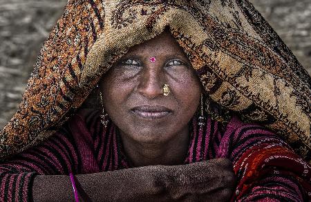 Indian woman at the Kumbh Mela - Prayagraj - India