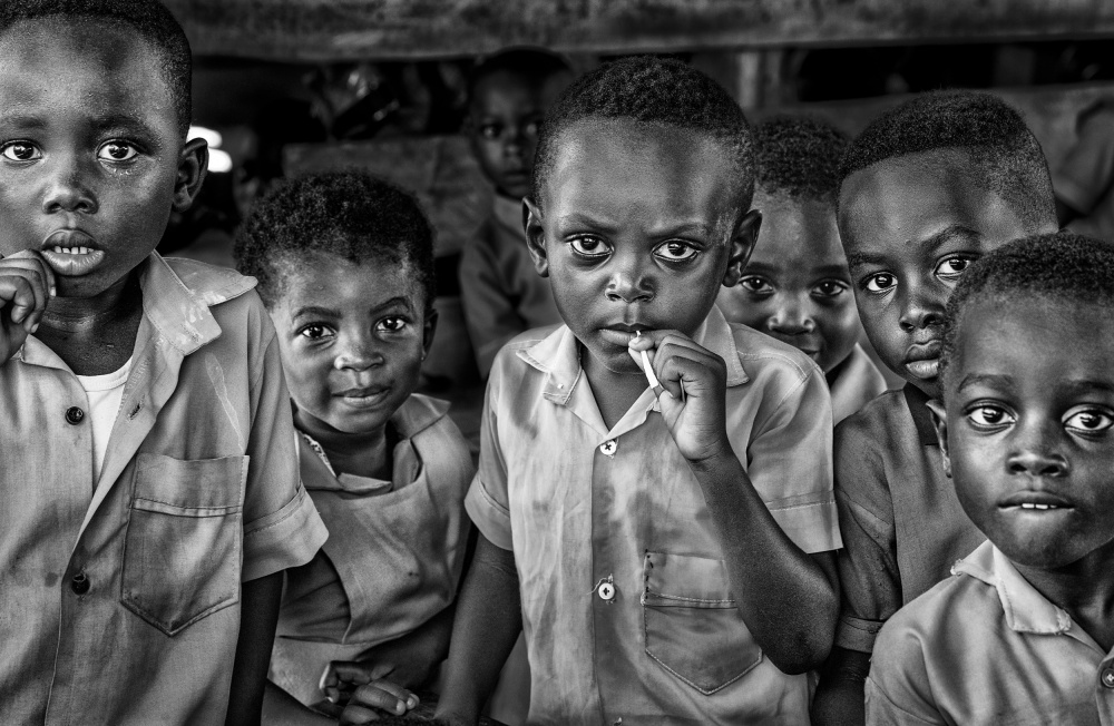 Children at school in Ghana à Joxe Inazio Kuesta Garmendia