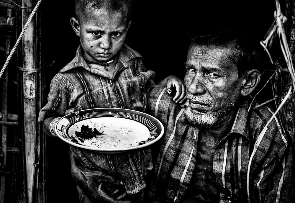 Rohingya refugee father and son - Bangladesh à Joxe Inazio Kuesta Garmendia