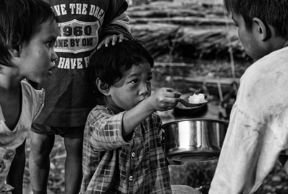 Do you want some rice? (Mandalay-Myanmar) à Joxe Inazio Kuesta Garmendia