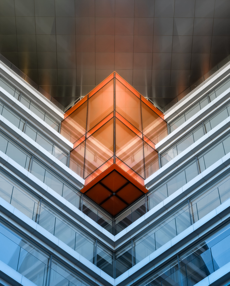 The orange cube à Juan López Ruiz