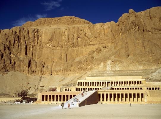 Koenigin Hatsepsut Temple à Julius Fekete