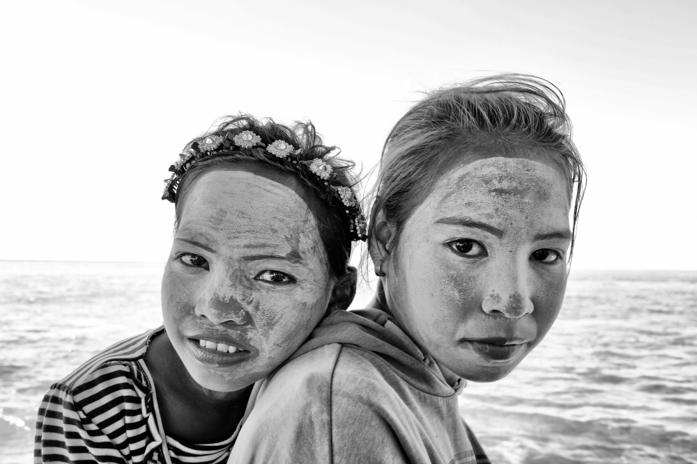 Bajau Girls à Kieron Long