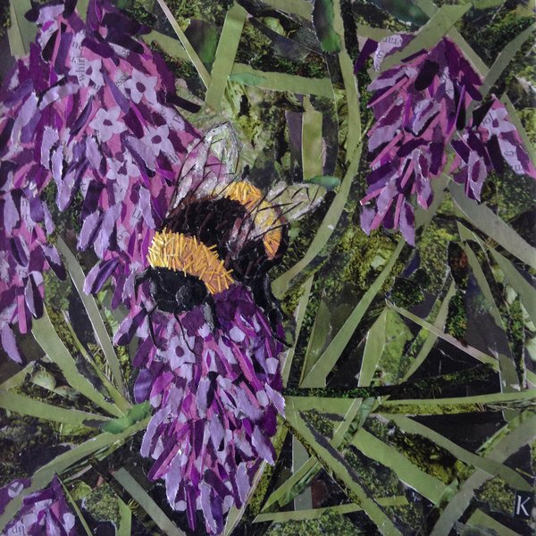 Buzz - Bumble Bee On Lavender à Kirstie Adamson