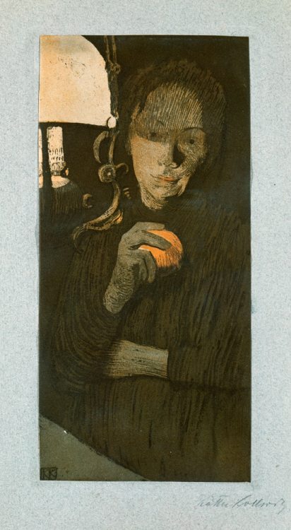Woman iwith Orange à Käthe Kollwitz