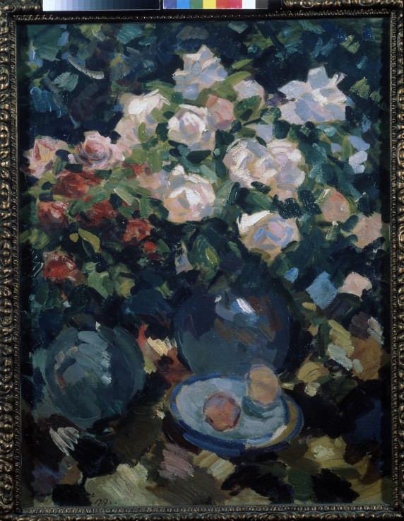 Roses in a blue jug à Konstantin Alexejewitsch Korowin