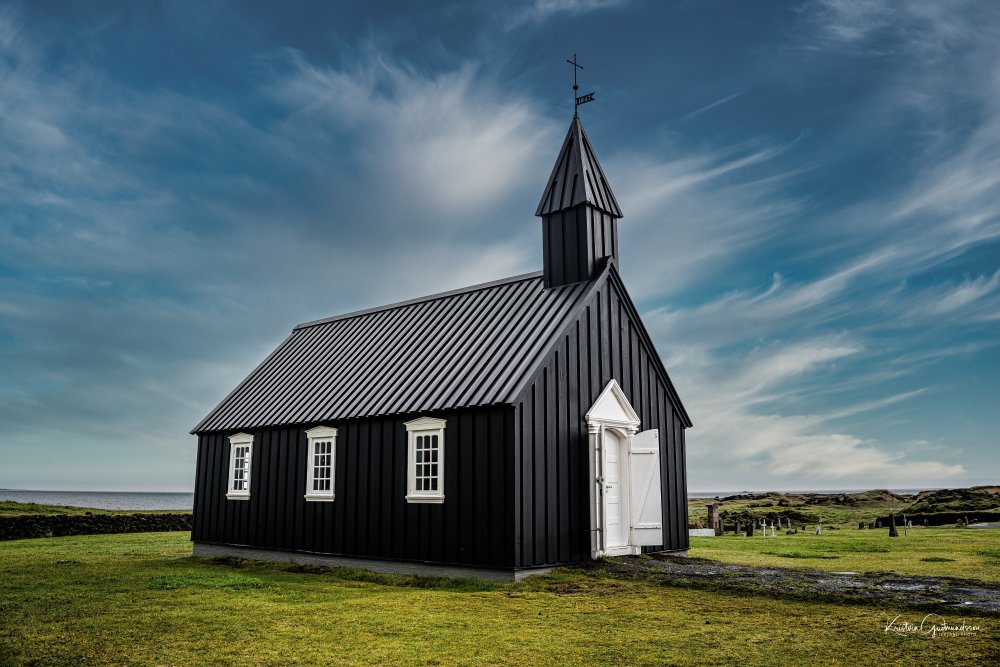 Black Church in Iceland à Kristvin Gudmundsson