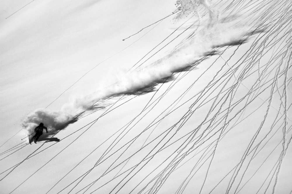 Skiing Powder à Lorenzo Rieg