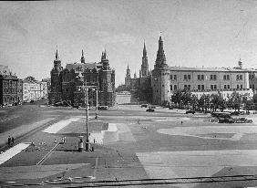 The camouflage of Manezhnaya Square in Moscow 1941