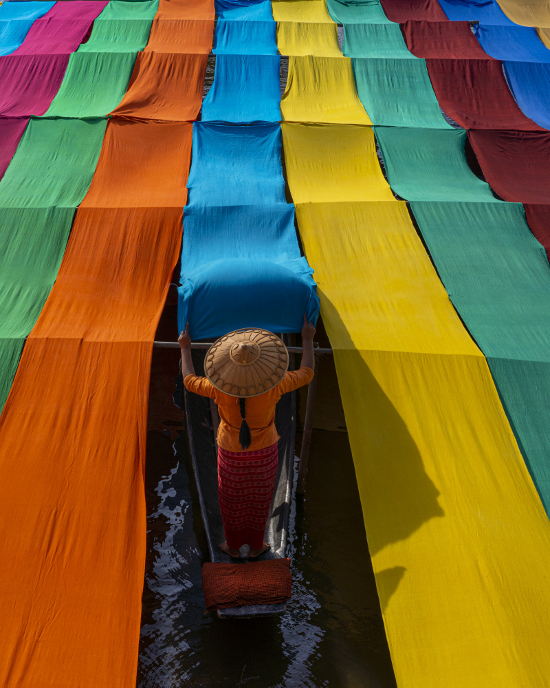 The Vibrant Colours at Lake Inle, Myanmar à Mahendra Bakle