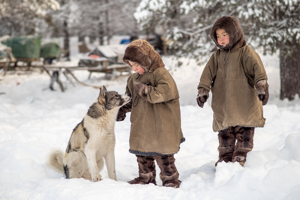 Anton, Stjopa and dog à Marcel Rebro