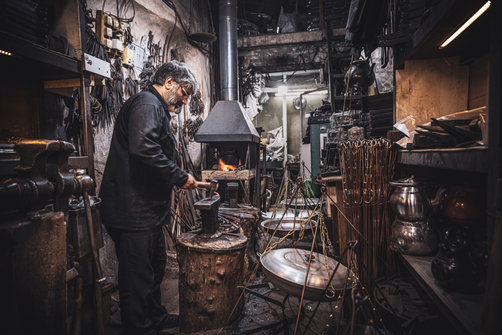 The blacksmith shop of Isfahan à Marco Tagliarino