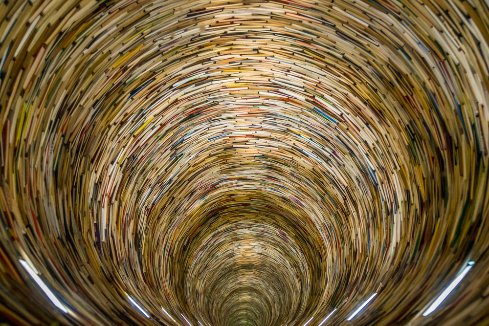 Tunnel of books à Mario Horvat