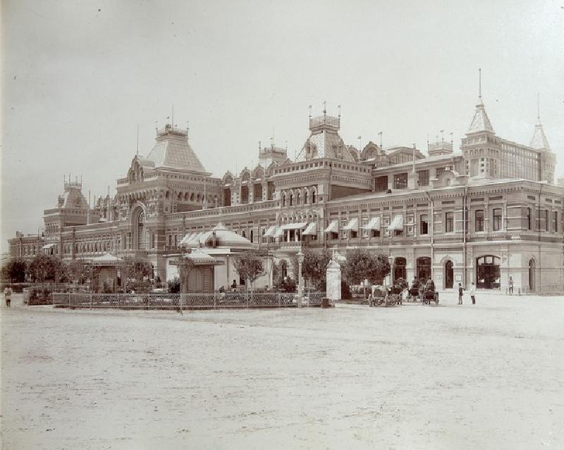 Fait Main Building in Nizhny Novgorod à Maxim Petrovich Dmitriev